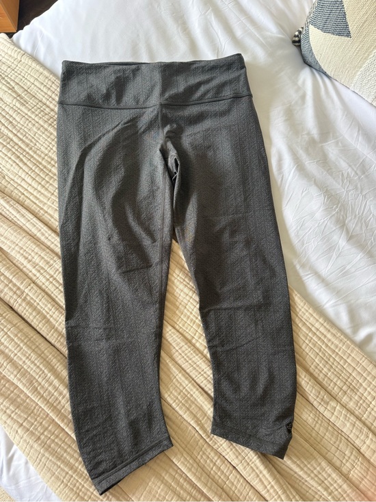 Prana Pants - Prana Grey Jacquard Crop Ruched Leggings - Size M